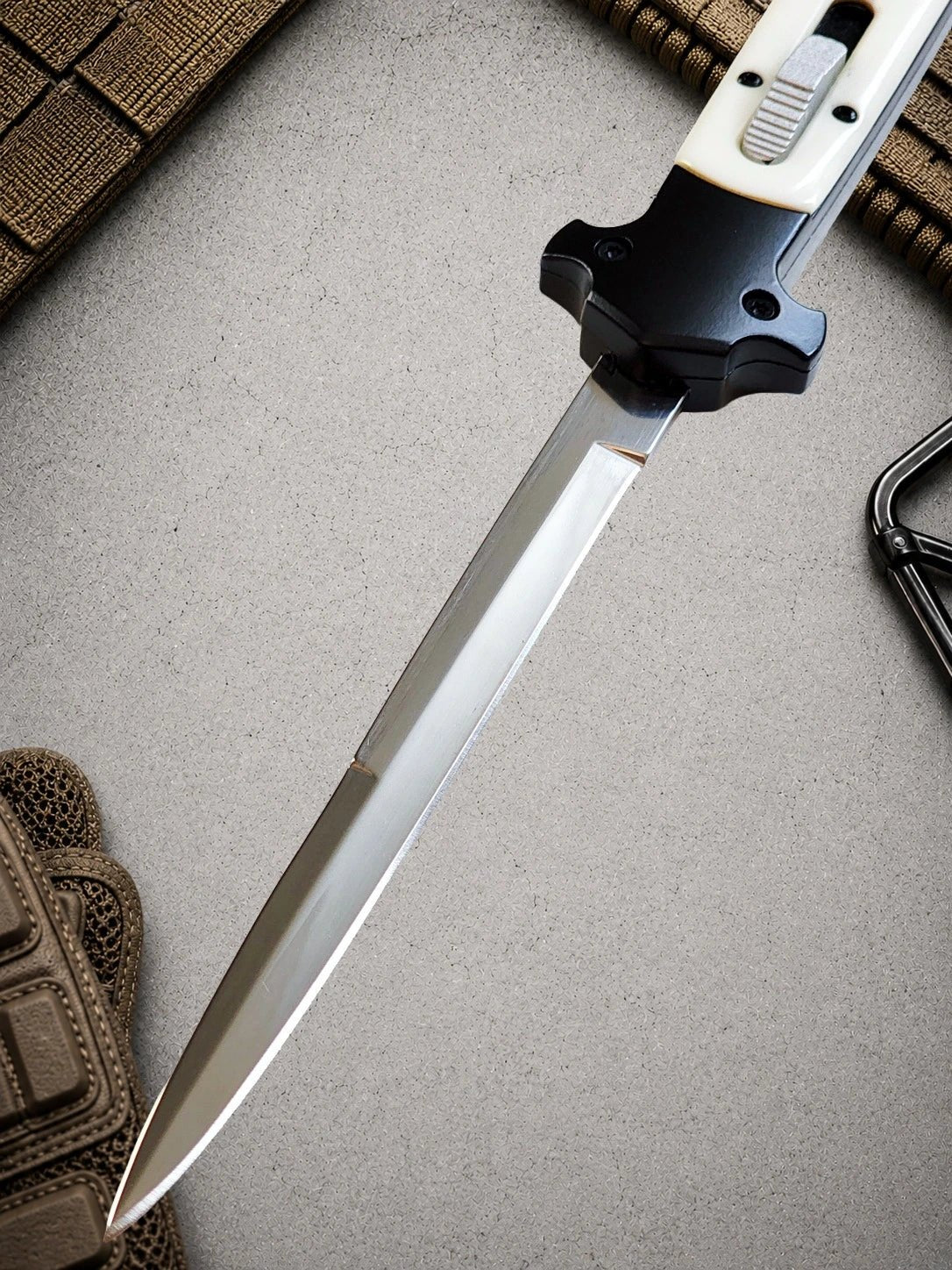 13 Tactical DA Stiletto OTF Knife - White (Satin Plain Bayonet)