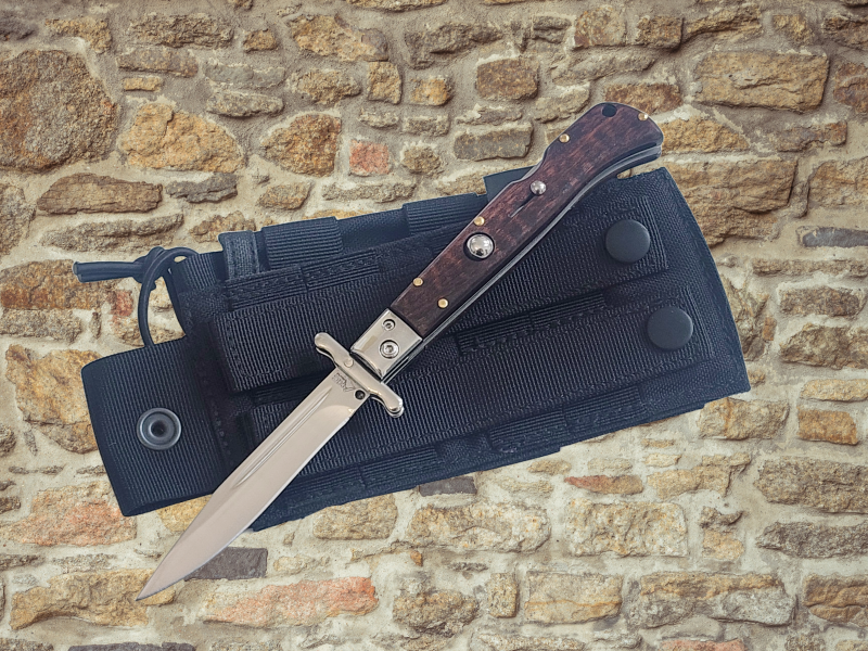 AKC 9" Italian Roma Swinguard Automatic Knife - Snakewood (3.75" Polished).