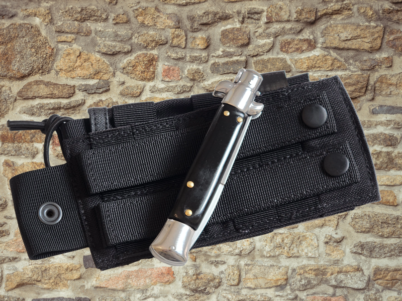 AKC 9" Italian Stiletto Black Automatic Knife - (3.75" Bayonet).