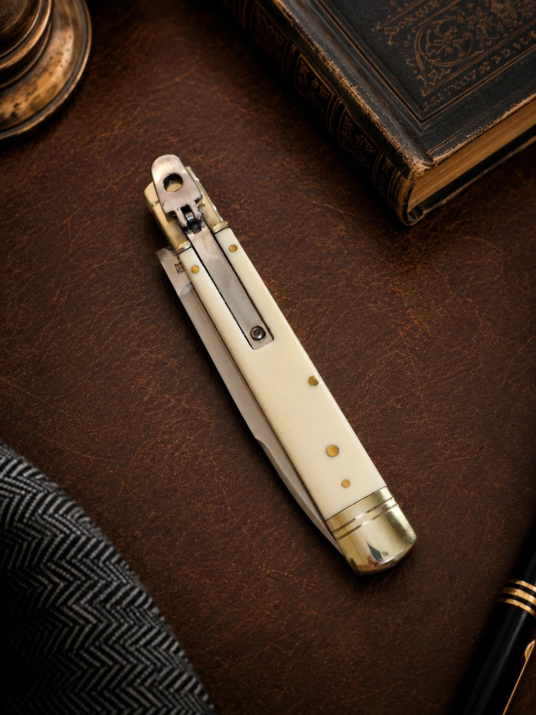AKC 9" Leverlock Automatic Knife Sim Ivory - Satin Plain