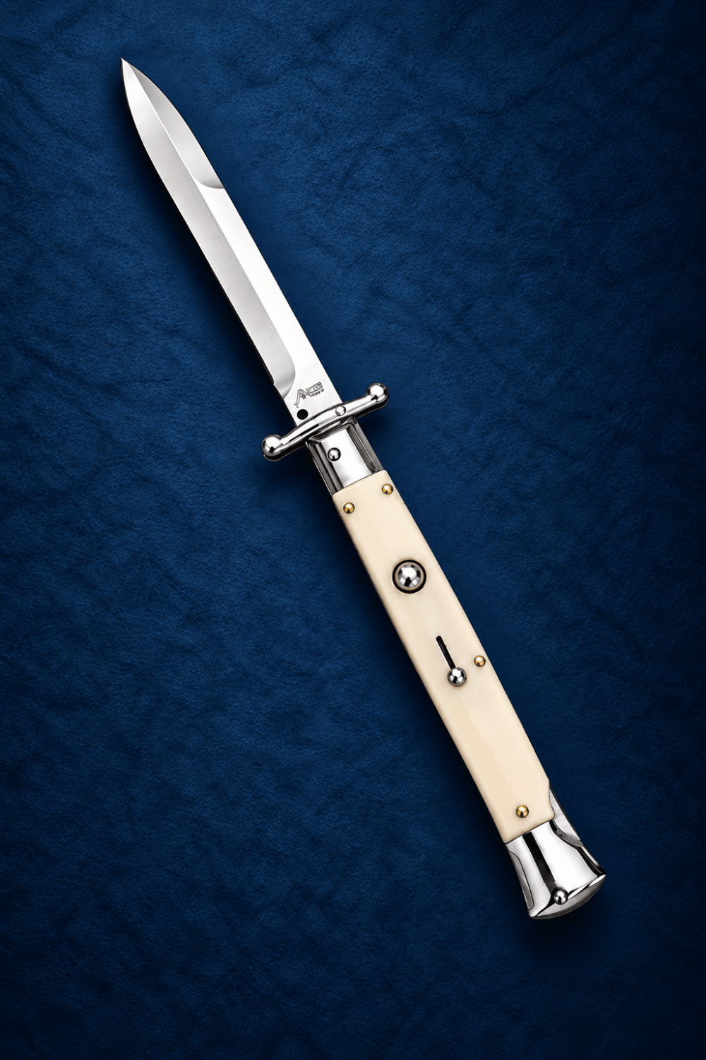 AKC Italian 11 Ivory Auto Swinguard - Polished Bayonet