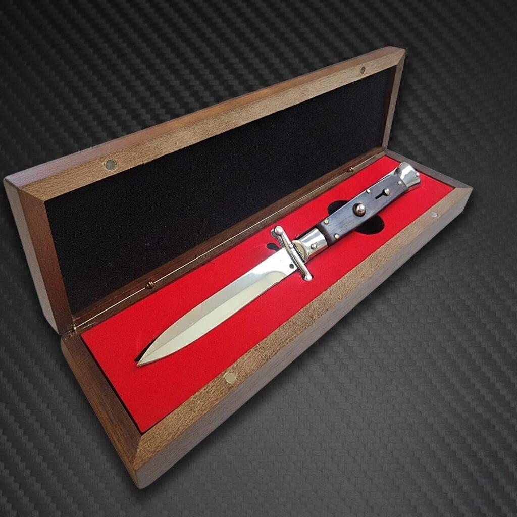 Luxury AKC Swinguard 9 Automatic Italian Stiletto with polished Cocobolo handle and sleek bayonet design