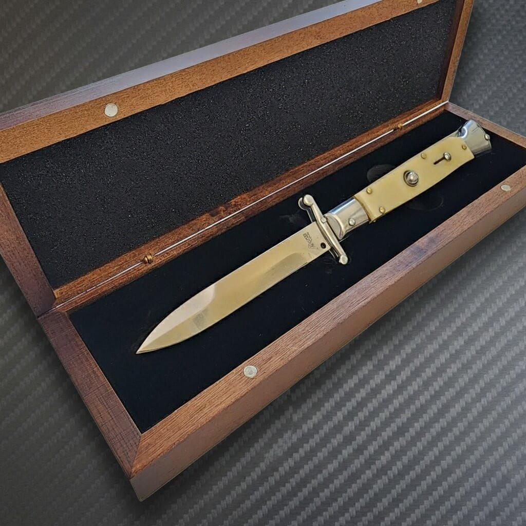 Elite Stiletto AKC Swinguard 9 Automatic Italian Ivory Bayonet with 4 Polish Blade