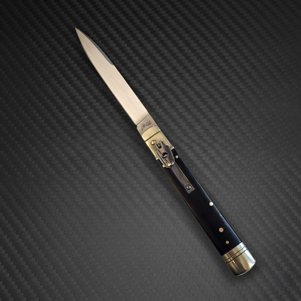 Leverlock automatic knife AKC 9 with dark horn handle and satin plain blade, ideal for collectors and everyday carry