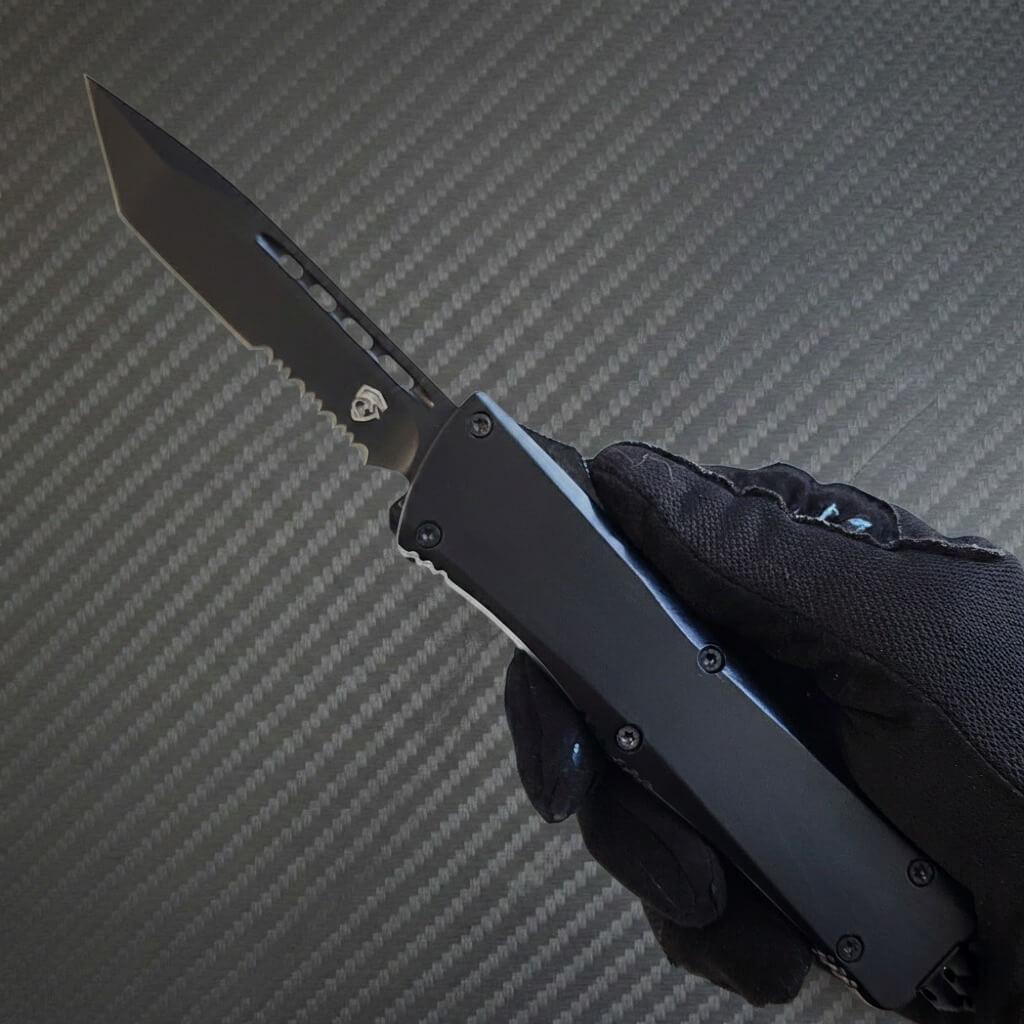 Venom V30R Tactical D/A OTF Knife in Black, sleek OTF blade with Tanto edge for premium performance.