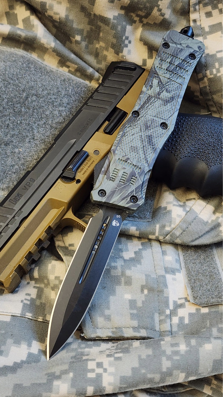 Venom 4TR-G6 OTF - Woodland Camo (Black DE 3.4")