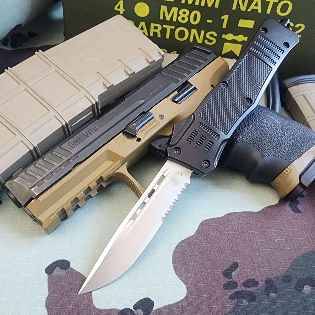 Venom 4TR ELITE Tactical OTF Knife with Satin DP Par Ser 3.4 blade, black finish, durable and sharp tool