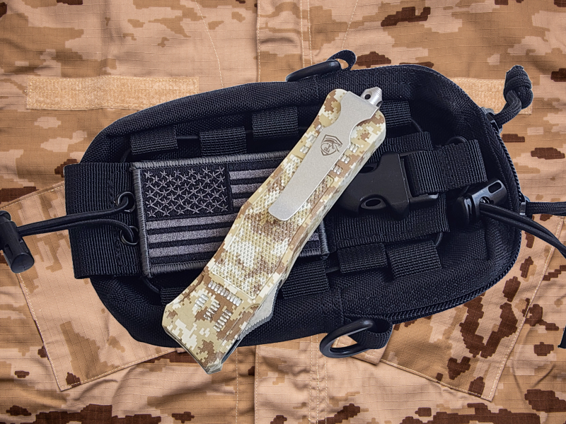 Venom 4TR ELITE Tactical OTF Knife - Desert Camo (Black Drop Point 3.4").
