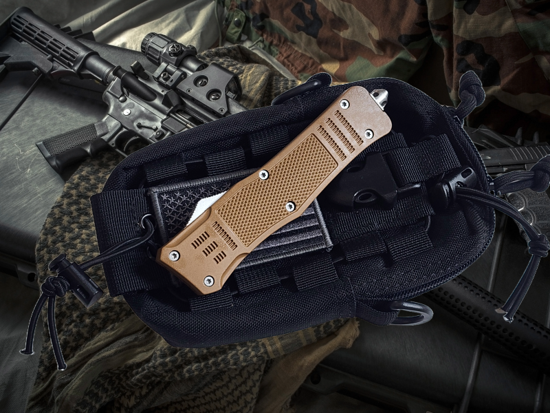 Venom 4TR ELITE Tactical OTF Knife - Tan (Black Drop Point Par Ser 3.4").
