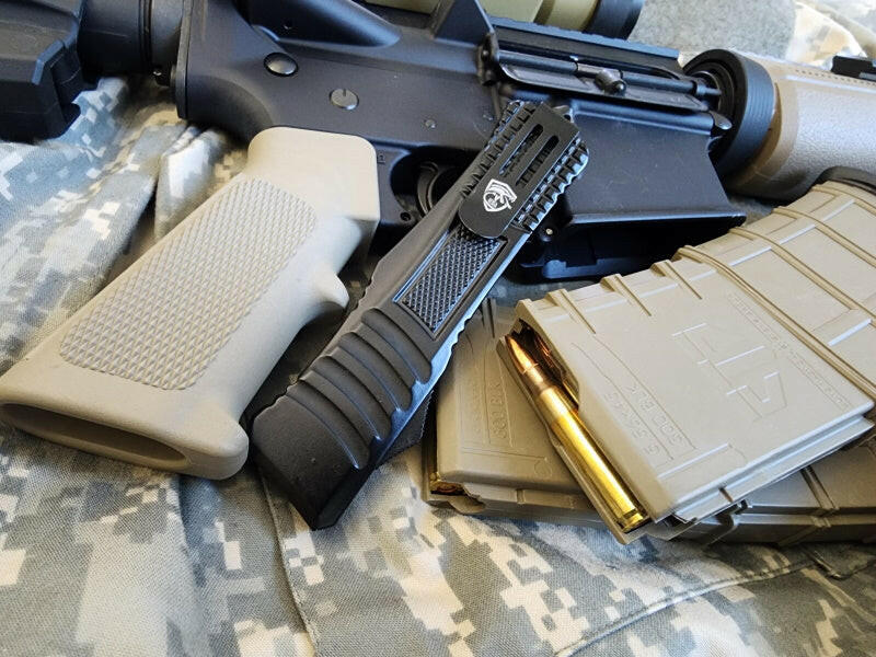 Venom 590 Shadow Force OTF Knife - Black (Satin Drop Point Par Ser 3.4").