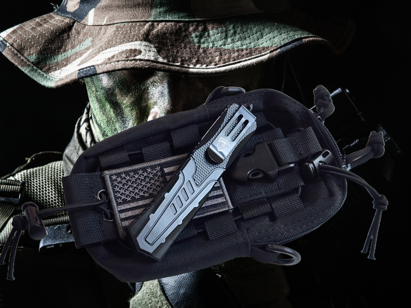 Venom Recon 3 Automatic OTF Knife - Black (Satin Drop Point 3.25").