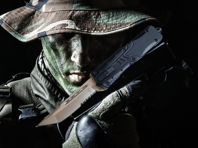 Venom Recon 3 Automatic OTF Knife - Black (Satin Tanto Par Ser 3.25").