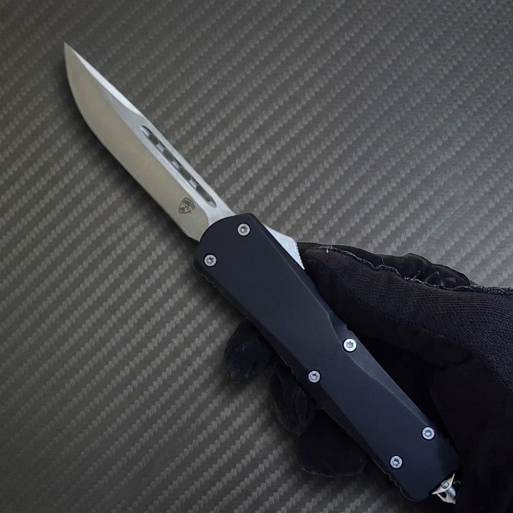 Venom S1 Delta D/A Automatic OTF Knife in Satin DP finish, luxury self-defense blade with sleek venom-inspired design