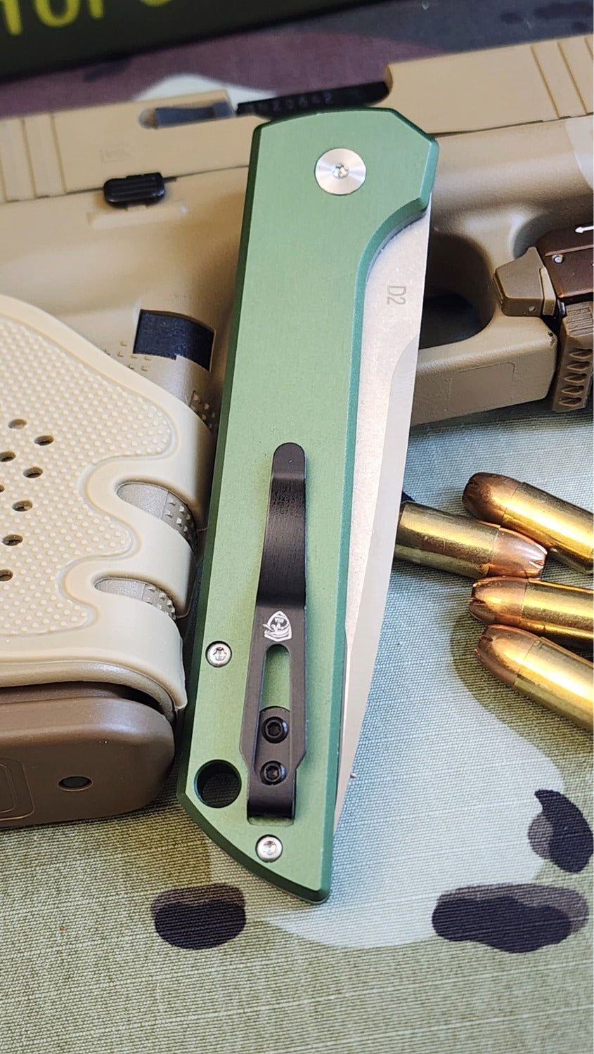 Raptor-9R Striker automatic knife with 3.5 satin DP blade in olive drab, durable and tactical design