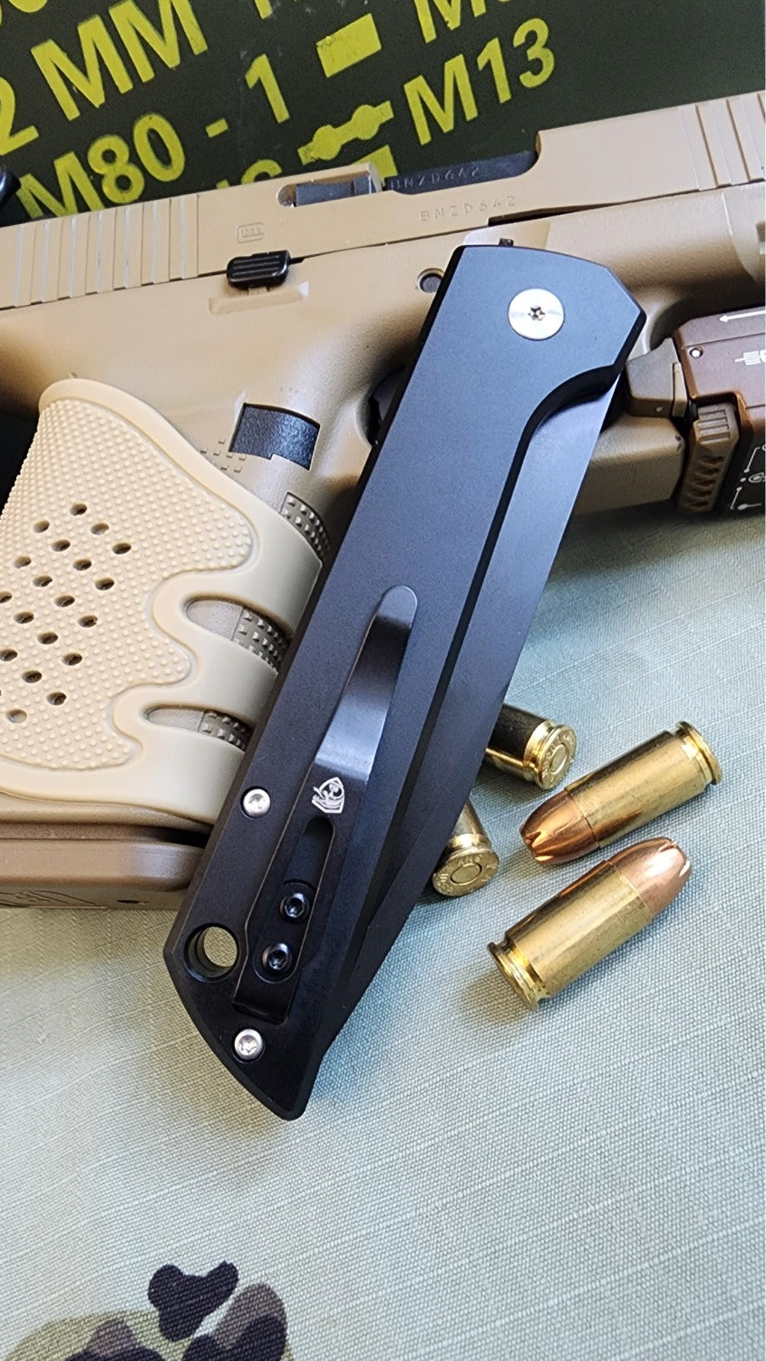 Raptor-9R Striker Automatic Knife with Black Tanto 3.5-inch blade, durable tactical design