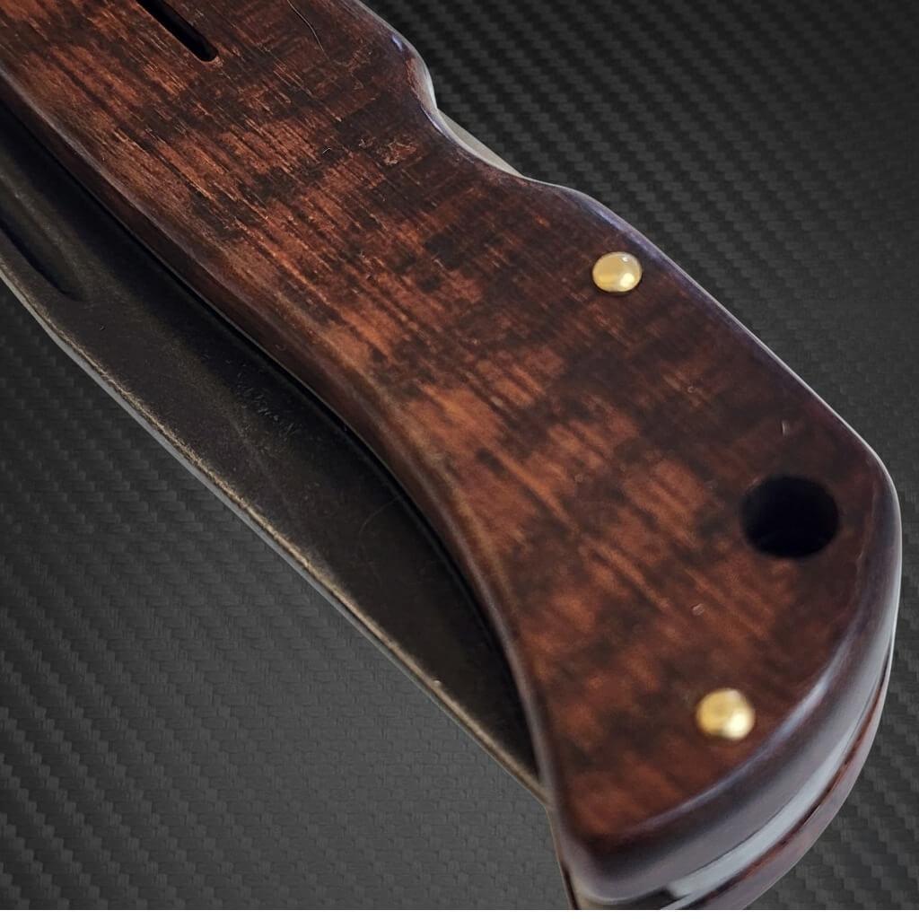 Roma Swinguard AKC 11 Tactical Snakewood Edition knife with 4.62 black blade for precision and durability