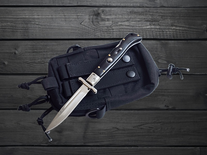 AKC 9" Italian Roma Swinguard Automatic Knife - Black (3.75" Polished).