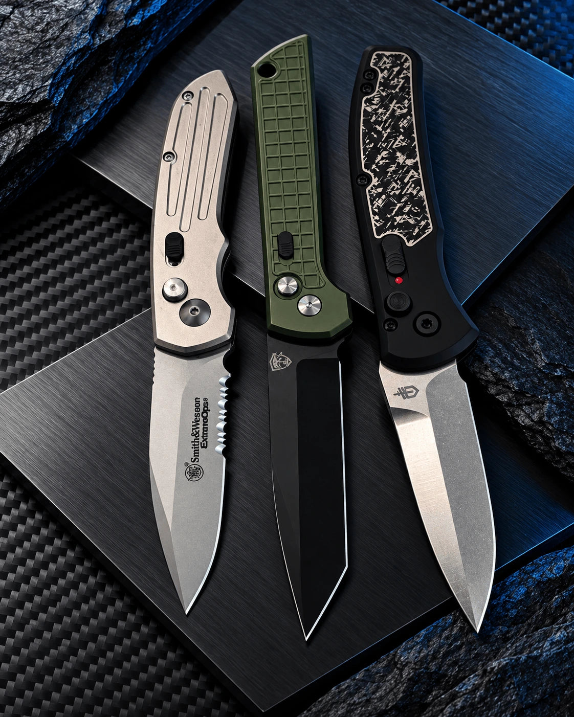 Automatic folding knife detail