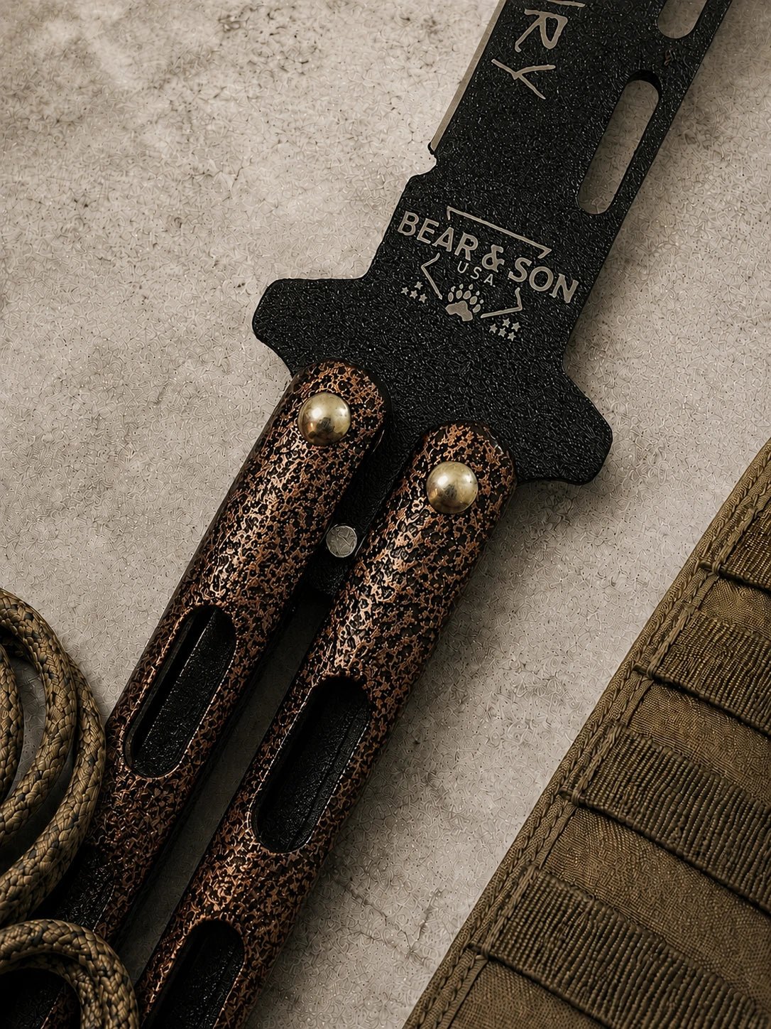 Bear & Son 30th Anniversary 115 Copper Vein Butterfly Knife (4.1 Black)