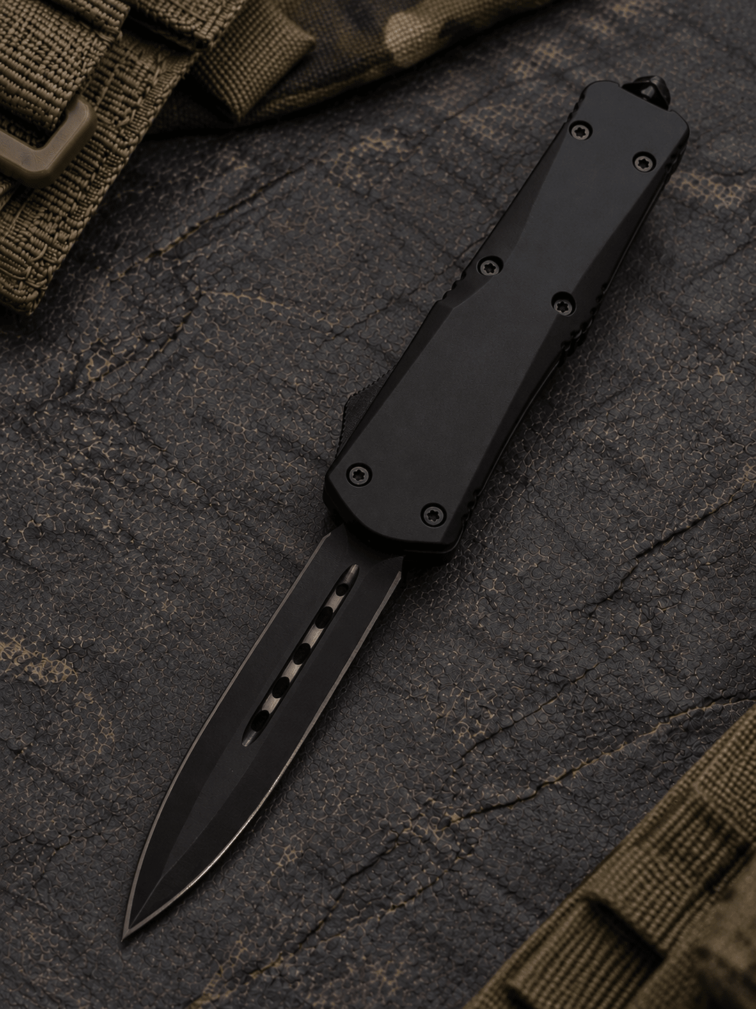 Delta S1 Tactical OTF Automatic Knife – 3.32 Black Double Edge Blade