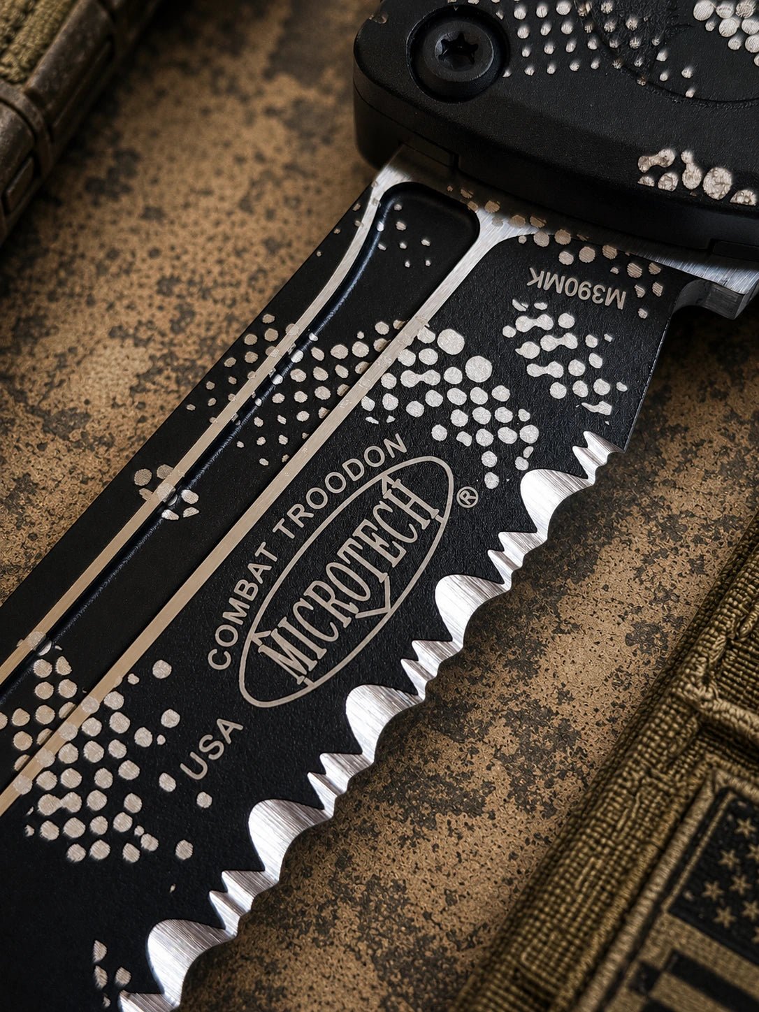 Microtech Combat Troodon T/E OTF Knife Pixel Camo Aluminum (4" Pixel Full Serr)