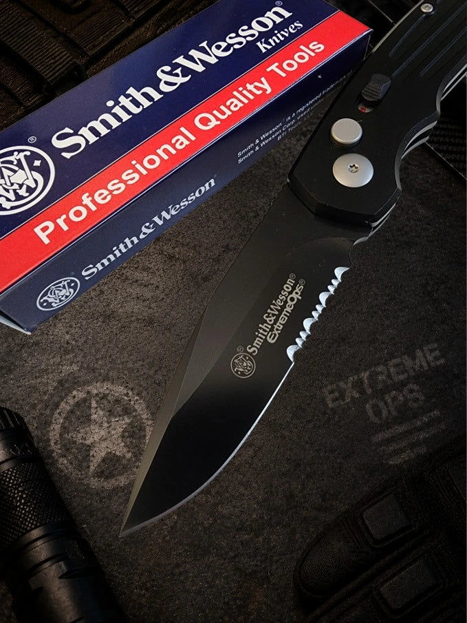 Smith & Wesson Extreme Ops Black Automatic Knife - Black Drop Point Par Ser