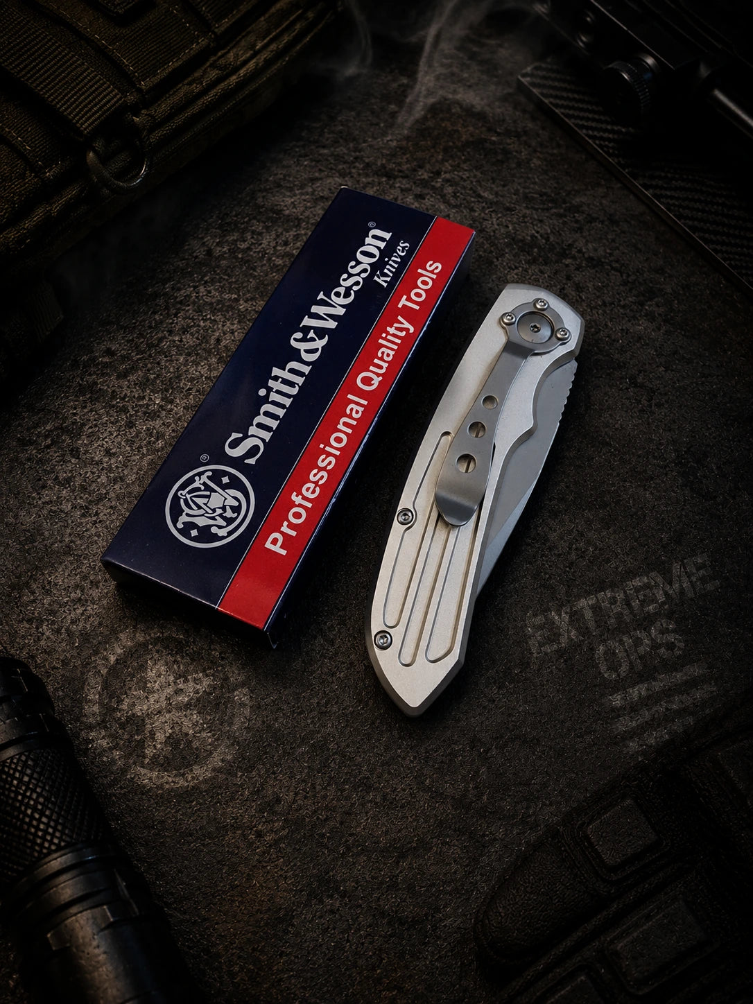 Smith & Wesson Extreme Ops Silver Automatic Knife - Tanto Satin Plain