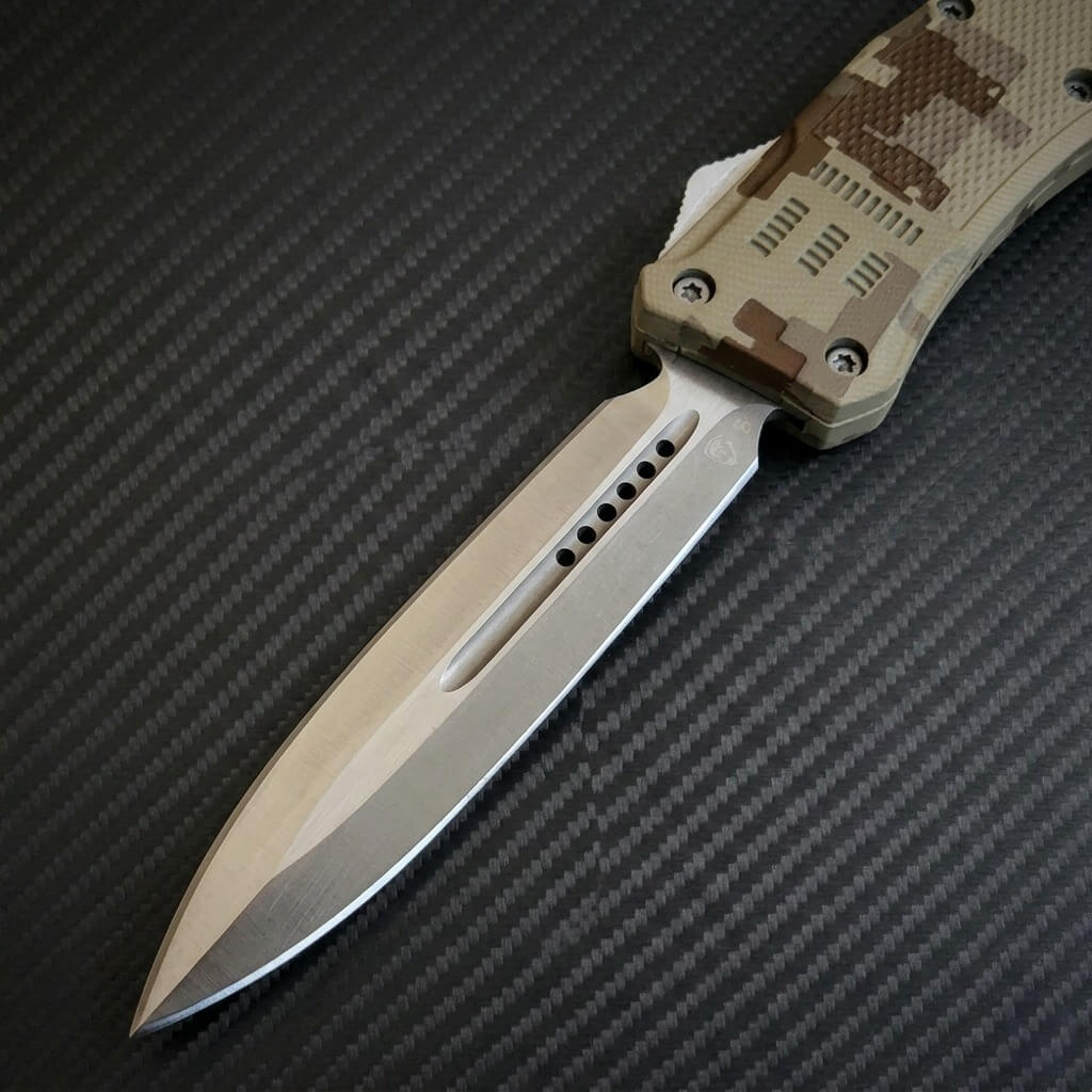 Venom 4-TR Gen 5 OTF - Digital Camo (Satin DE 3.4")