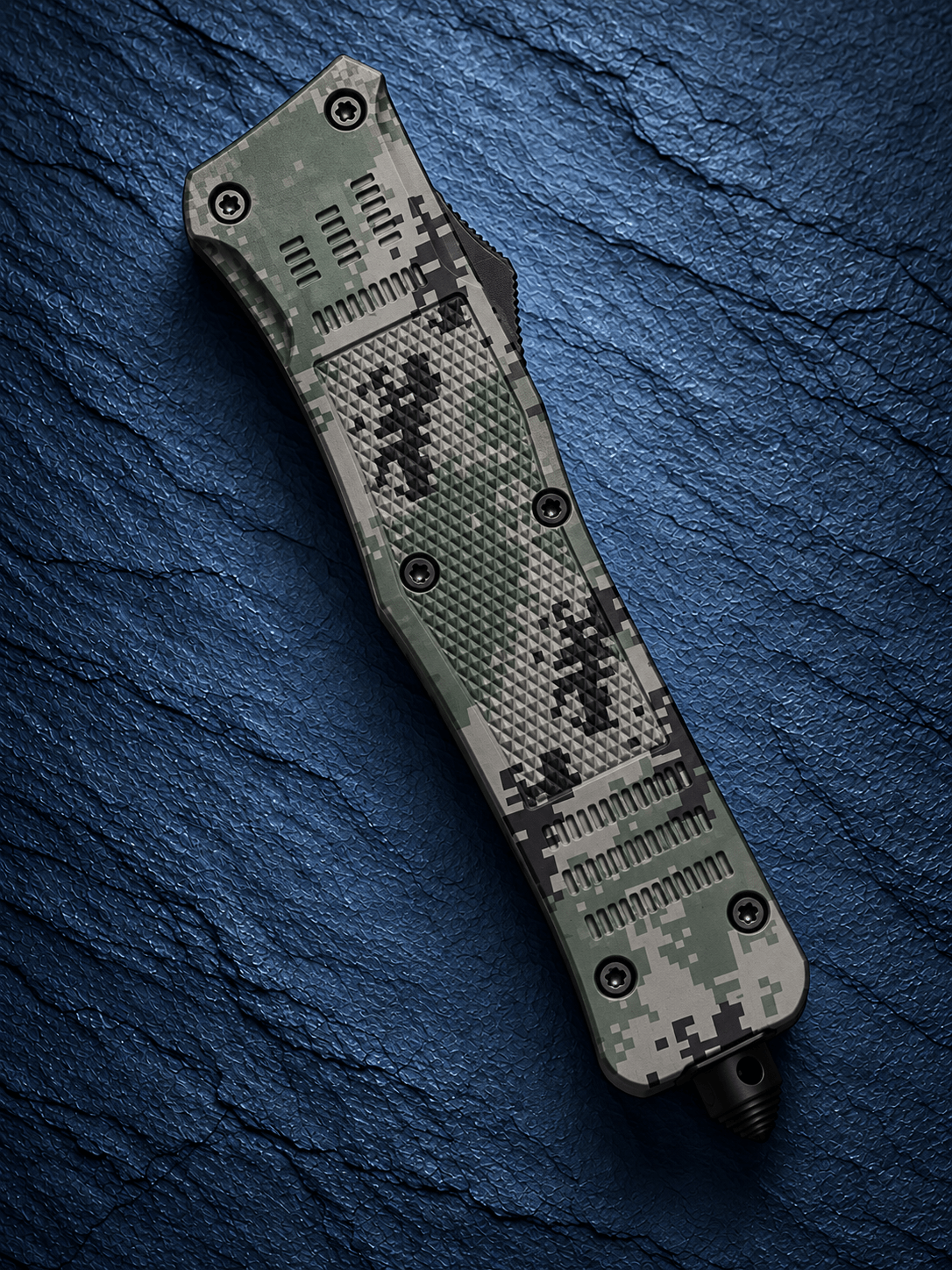 Venom 4TR ELITE Tactical Auto OTF Knife – Recon Camo  3.69 Black Drop Point
