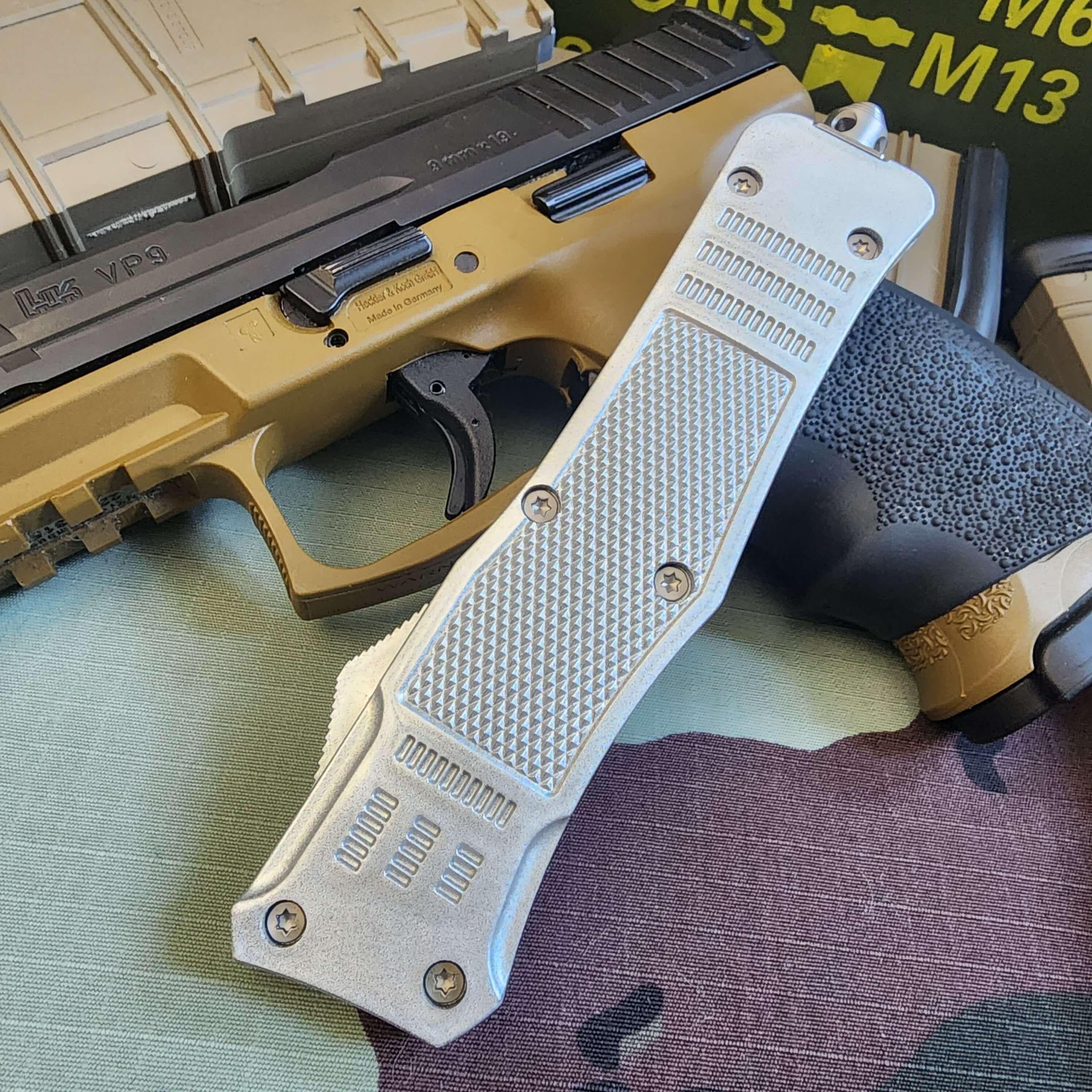 Venom 4TR ELITE Tactical OTF knife, satin DE blade, machine steel construction, ideal for tactical use