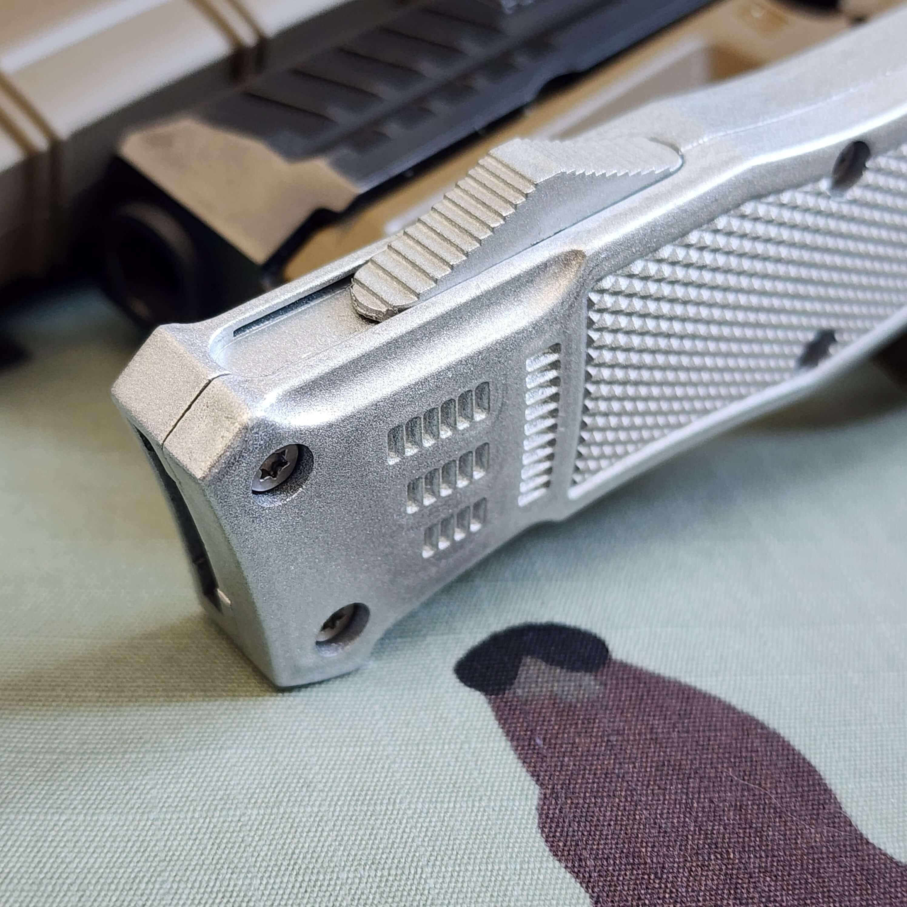 Venom 4TR ELITE Tactical OTF knife, satin DE blade, machine steel construction, ideal for tactical use