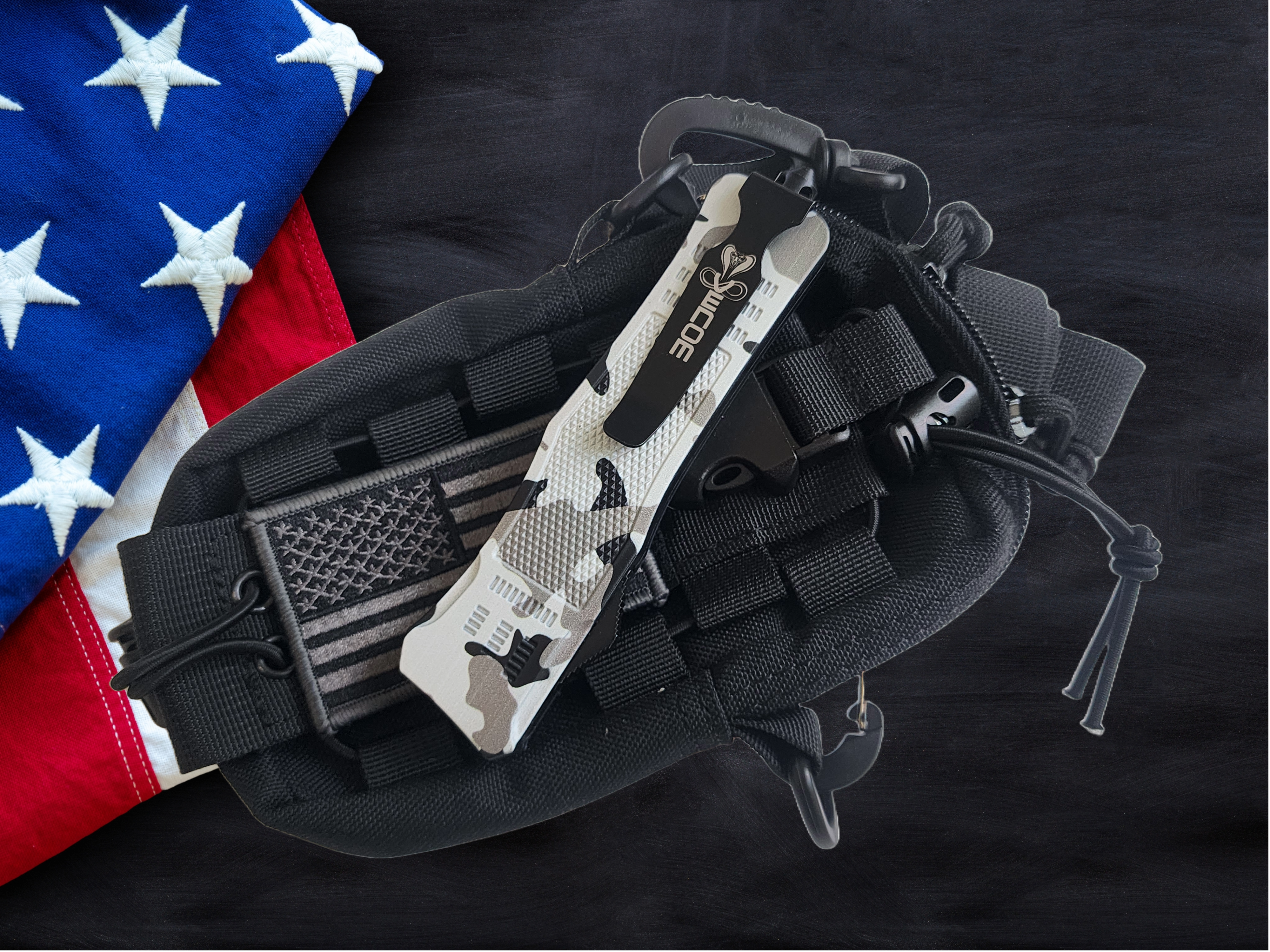 Venom 4TR ELITE Tactical OTF Knife - Armor Camo (Black Drop Point Par Ser 3.4").