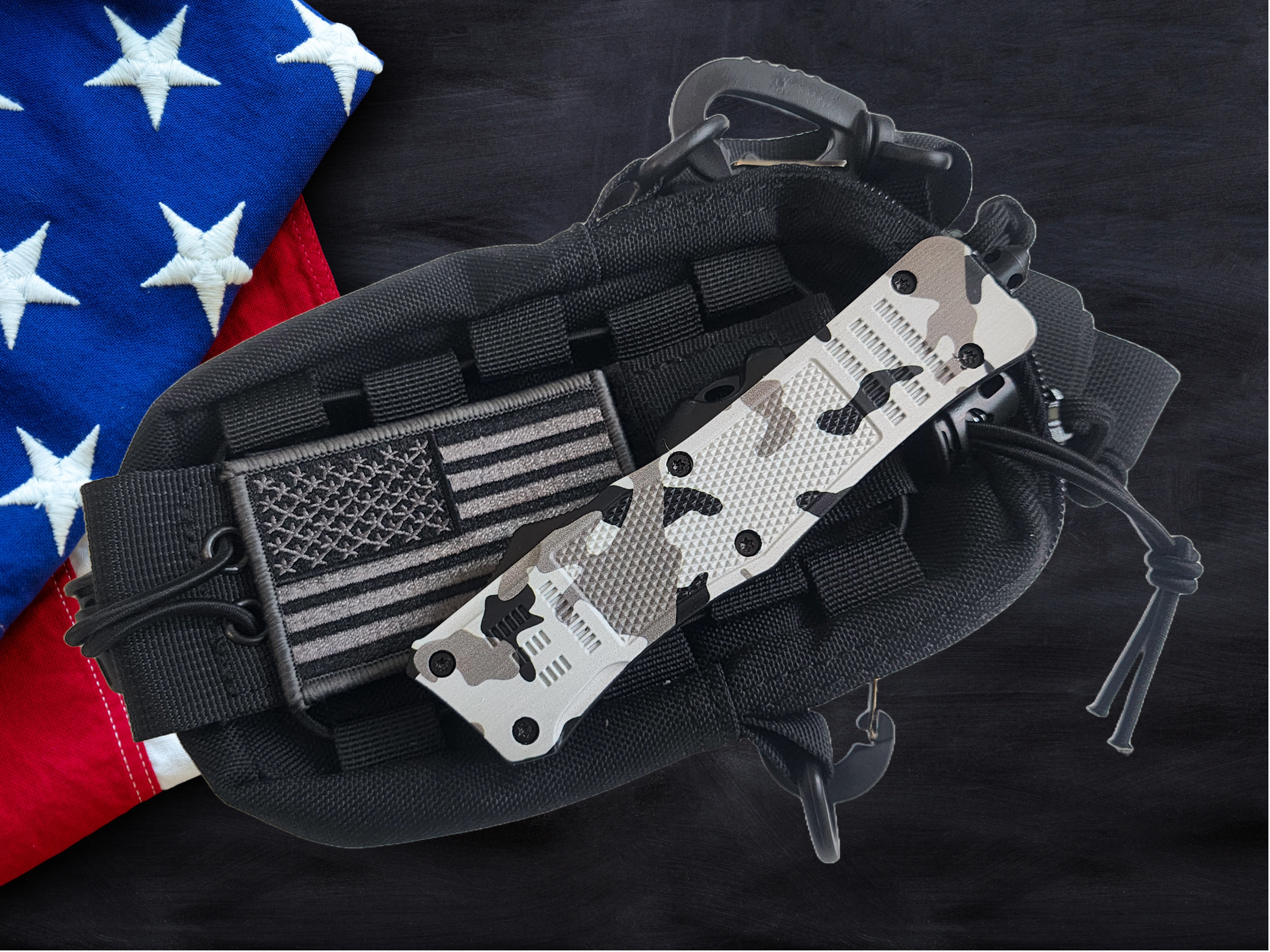 Venom 4TR ELITE Tactical OTF Knife - Armor Camo (Black Drop Point Par Ser 3.4").