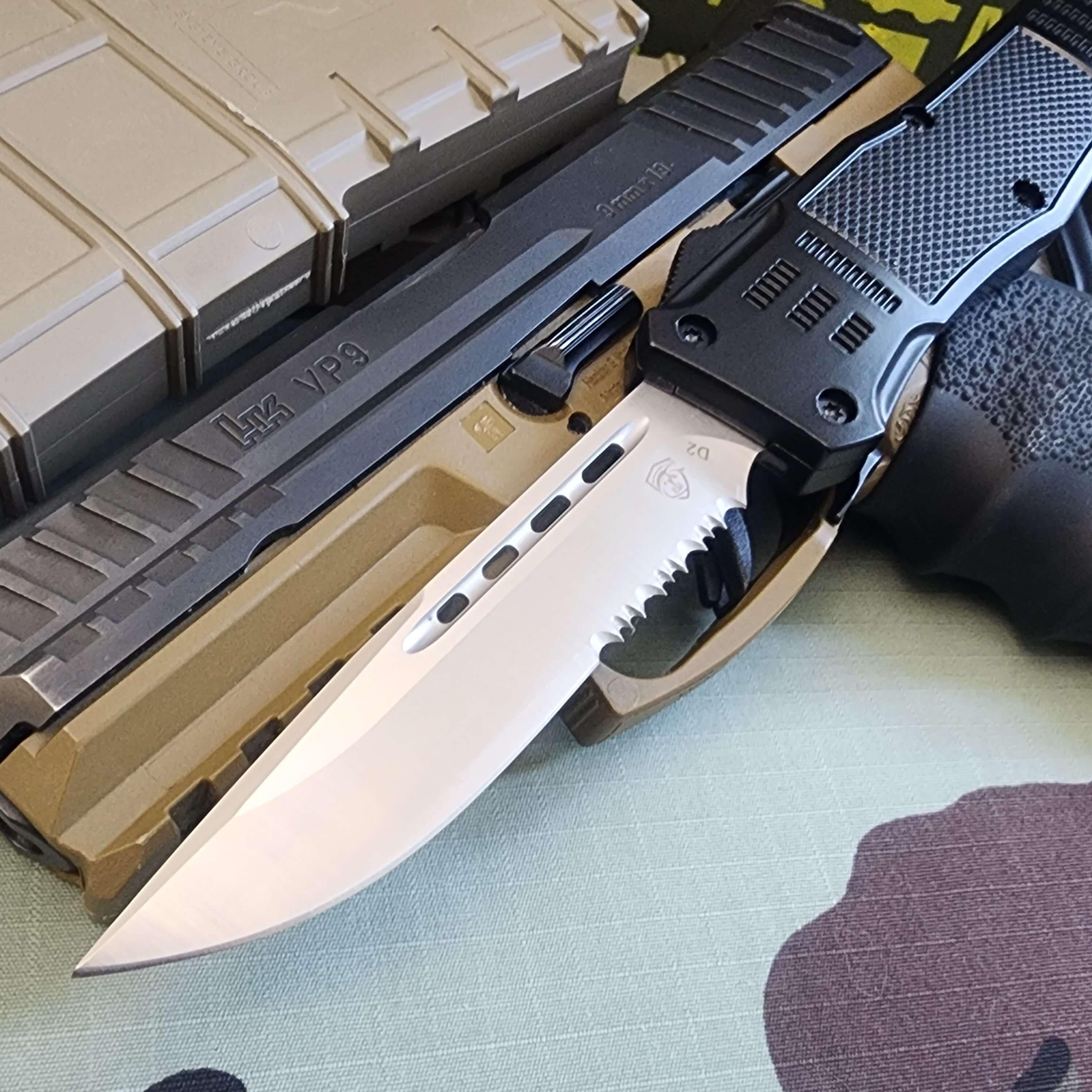 Venom 4TR ELITE Tactical OTF Knife with Satin DP Par Ser 3.4 blade, black finish, durable and sharp tool