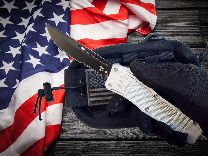 Venom 4TR ELITE Tactical OTF Knife - Silver Ghost - SH (Black Drop Point Par Ser 3.4").