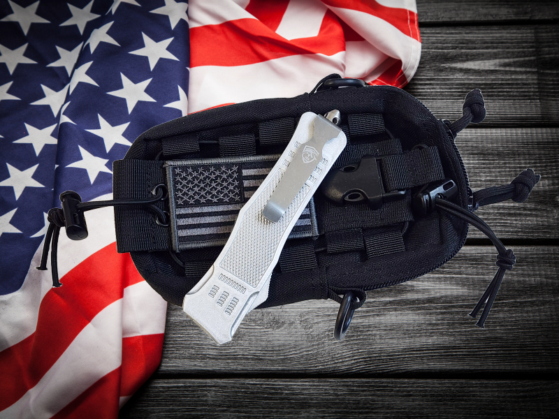 Venom 4TR ELITE Tactical OTF Knife - Silver Ghost - SH (Black Drop Point Par Ser 3.4").