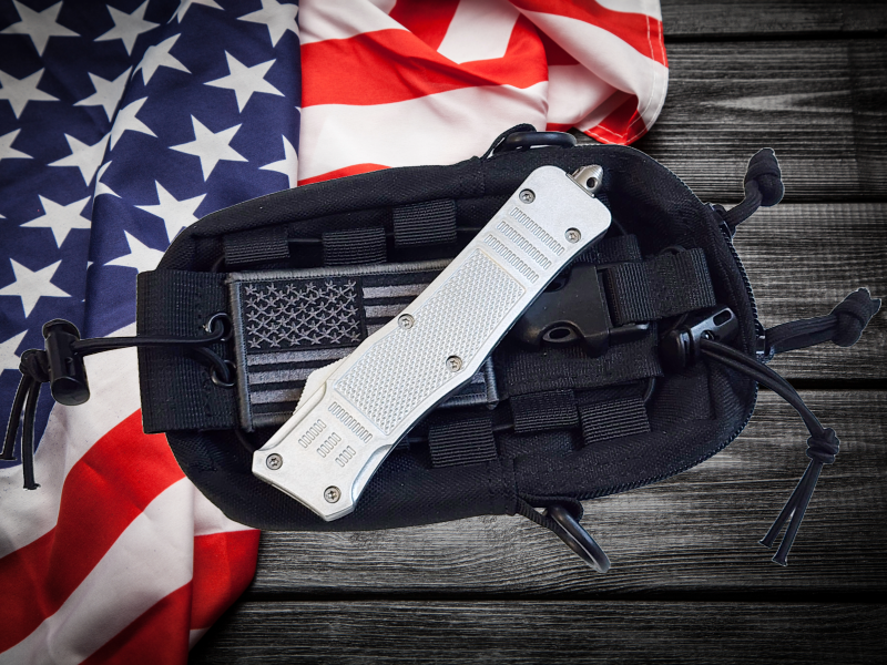Venom 4TR ELITE Tactical OTF Knife - Silver Ghost - SH (Black Drop Point Par Ser 3.4").