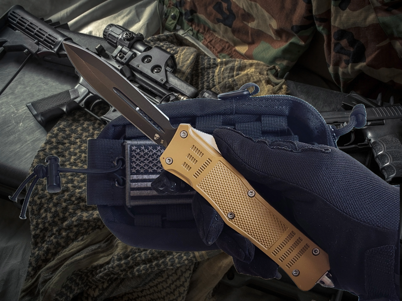 Venom 4TR ELITE Tactical OTF Knife - Tan (Black Double Edge 3.4").
