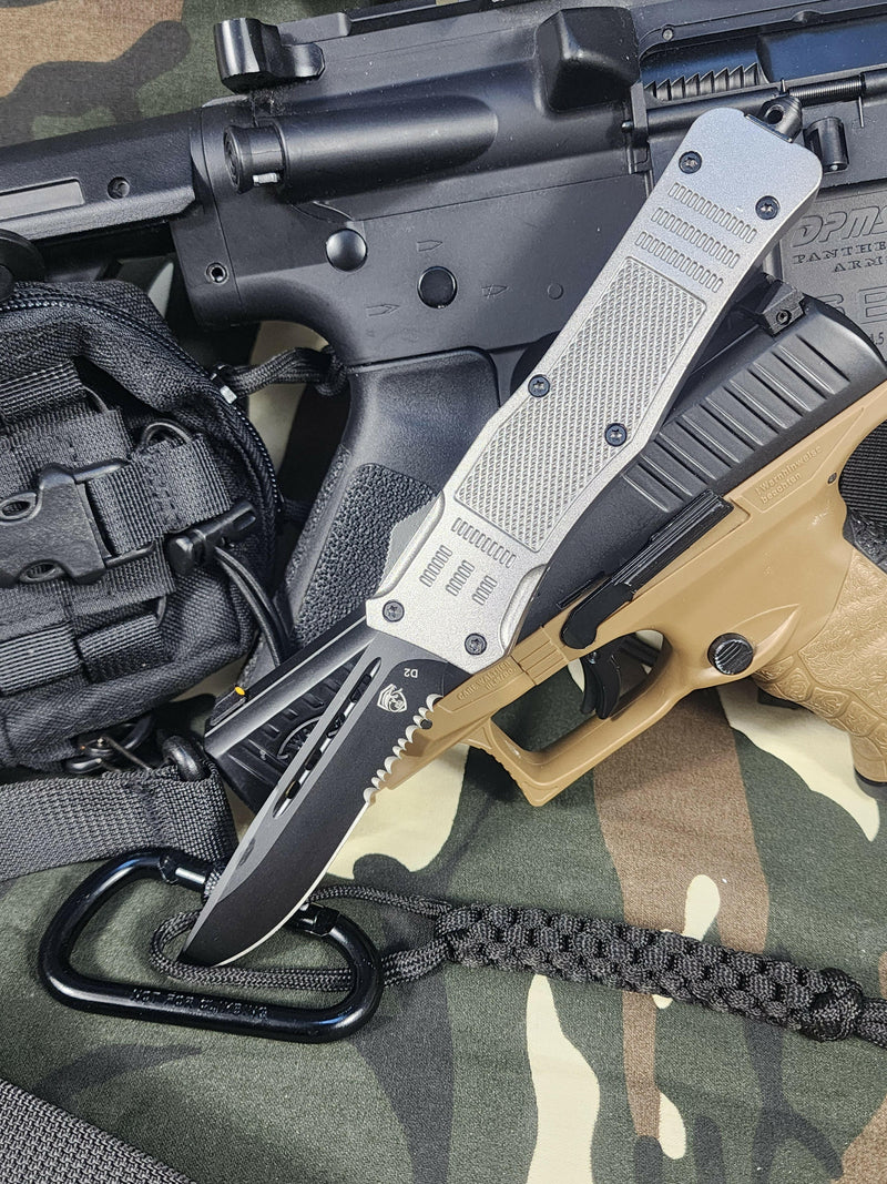 Venom 4TR Silver Ghost Automatic OTF Knife - (Black Drop Point Par Ser 3.40")