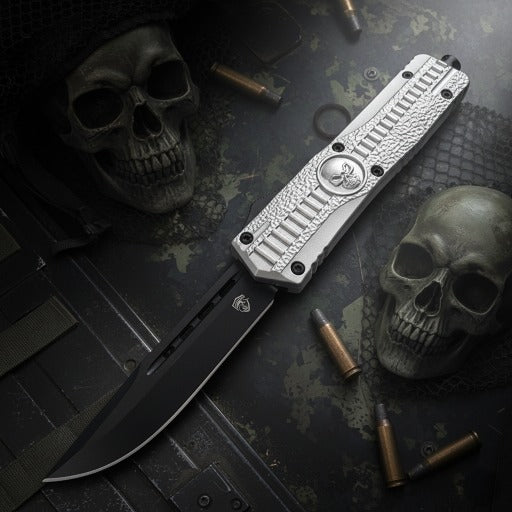 Venom Death Skull - Silver (Black DP3.4")