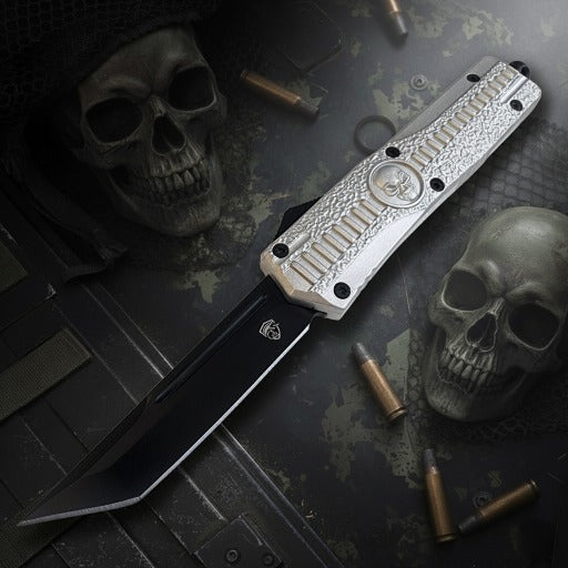 Venom Death Skull - Silver (Black Tanto 3.4")
