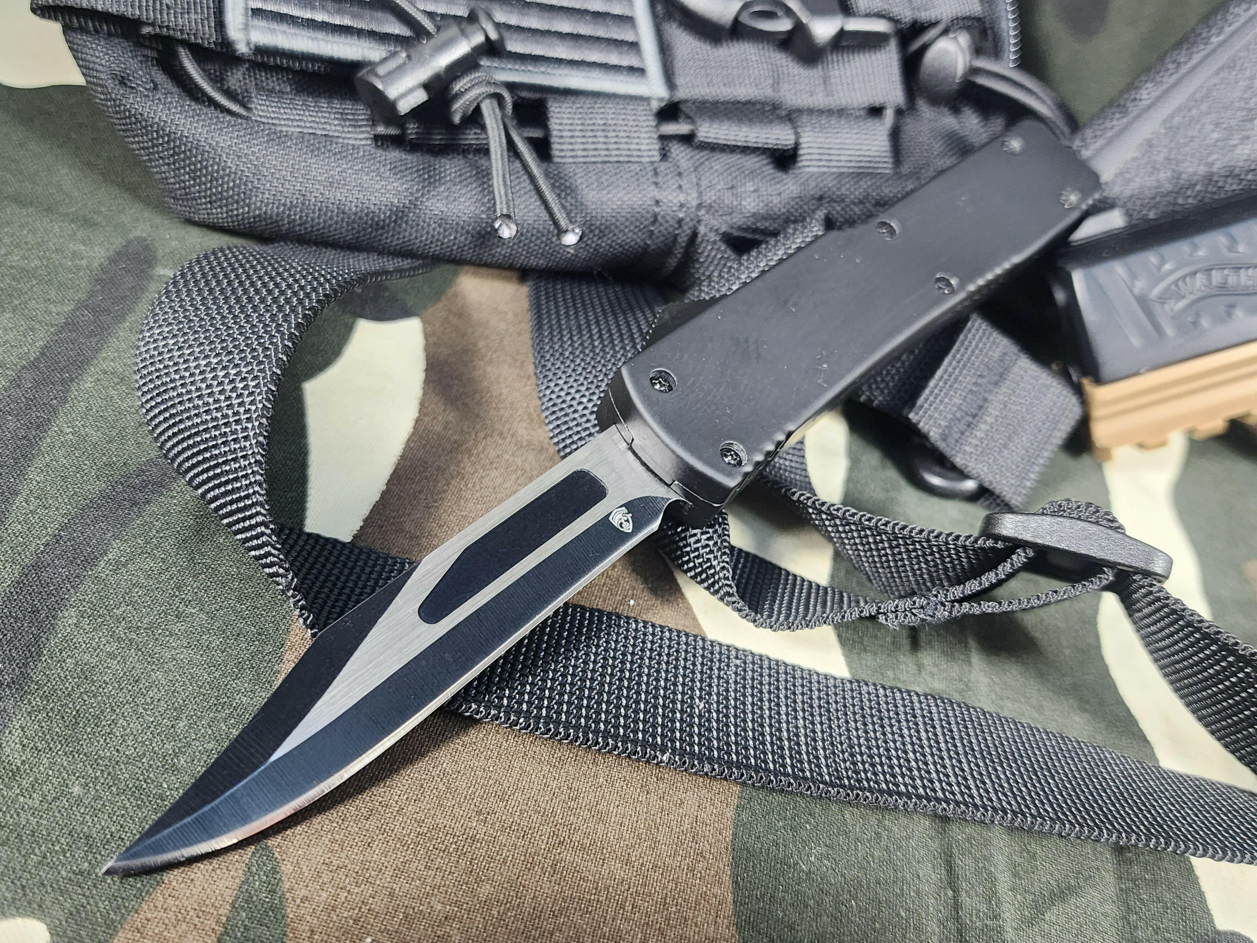 Venom Force 5 OTF Auto Knife - Black (Bowie 3.25").