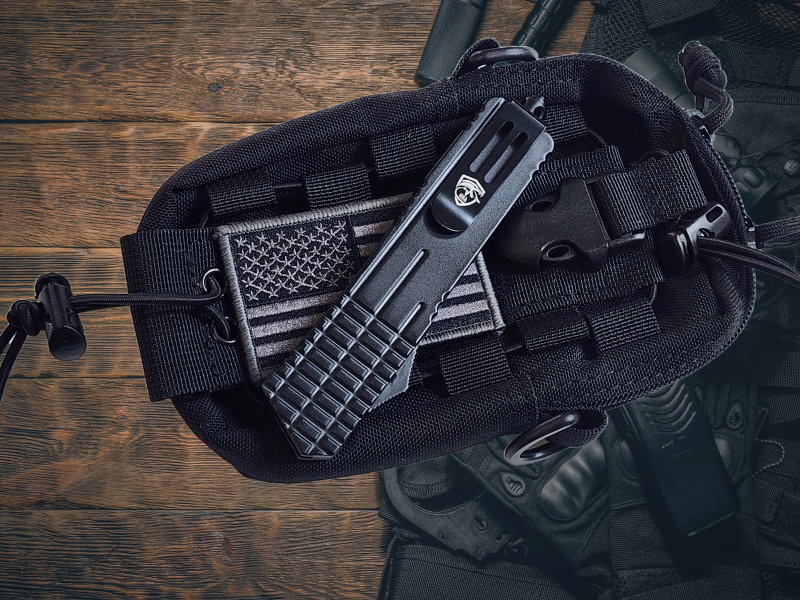 Venom M1 Gridlock OTF Automatic Knife - Black (Tanto 3.25").