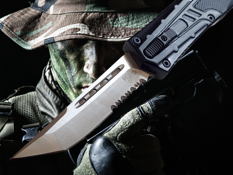 Venom Recon 3 Automatic OTF Knife - Black (Satin Tanto Par Ser 3.25").