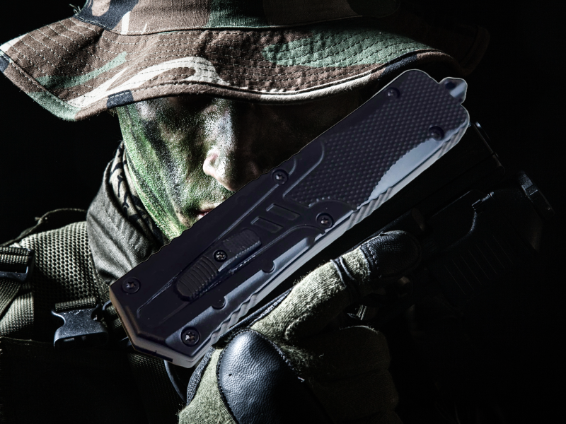 Venom Recon 3 Automatic OTF Knife - Black (Satin Tanto Par Ser 3.25").