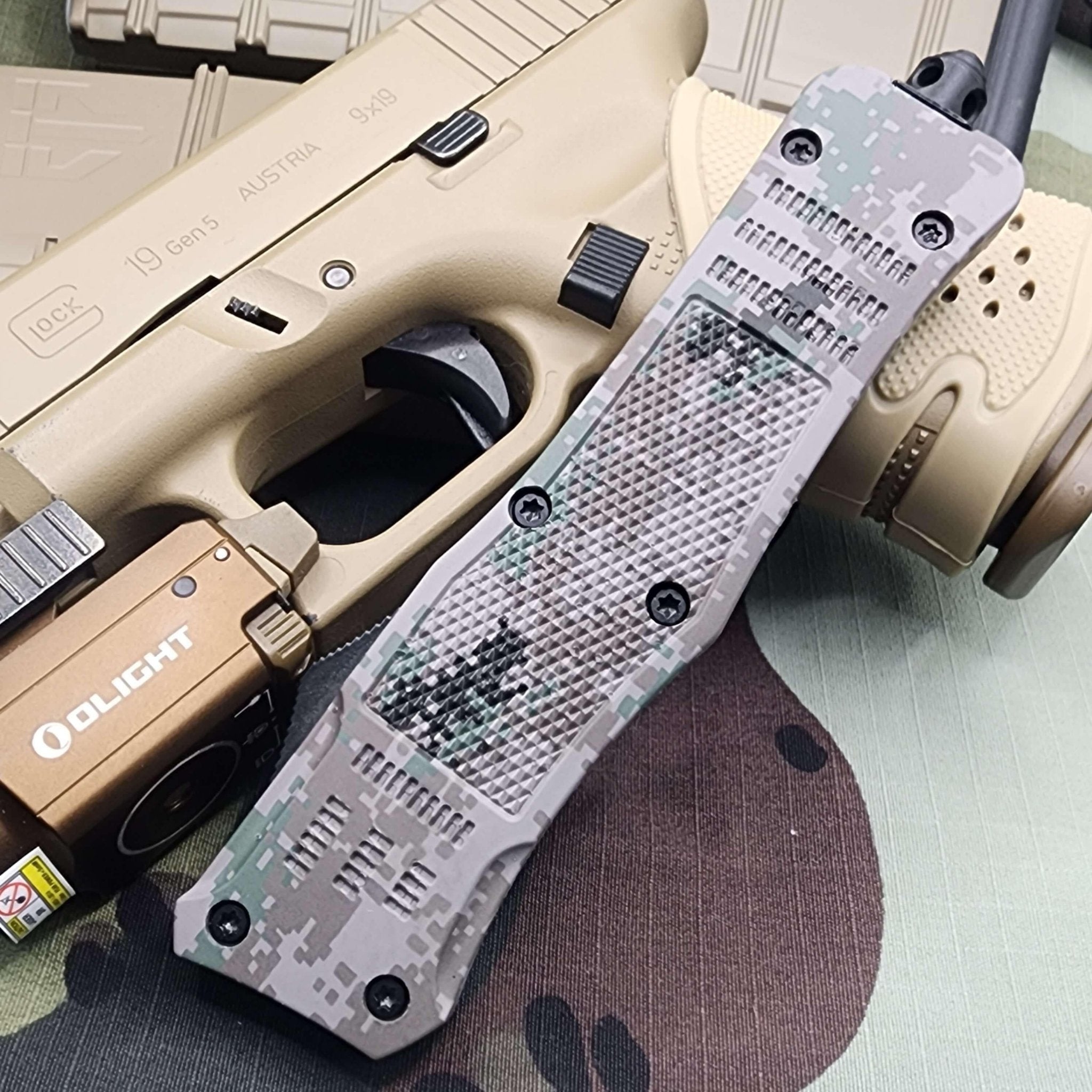 Venom 4TR ELITE Tactical OTF knife in Recon Camo with Satin DE blade, ideal for tactical and outdoor use
